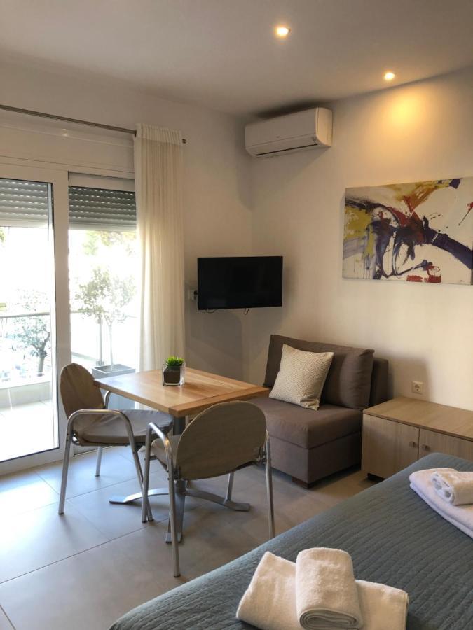 Vanessa House Luxury Apartments スキアトスタウン エクステリア 写真